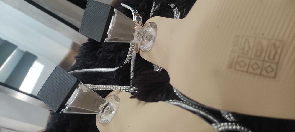 Нови, дамски обувки на токчета 37 и 39 номер бални, вечерни, официални