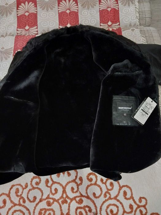 Кожаная новая куртка