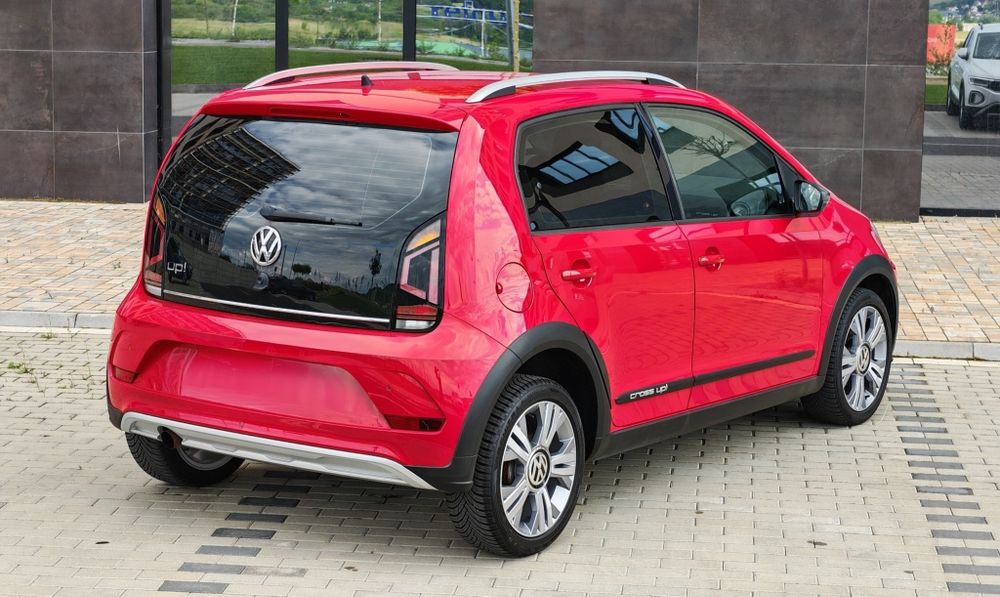 Volkswagen Cross UP / Automat / Benzina /