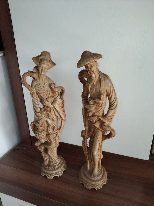 Statuete  sculptate