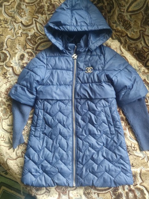 Продам куртки и  кигуруми для девочки от 2 - 8 лет