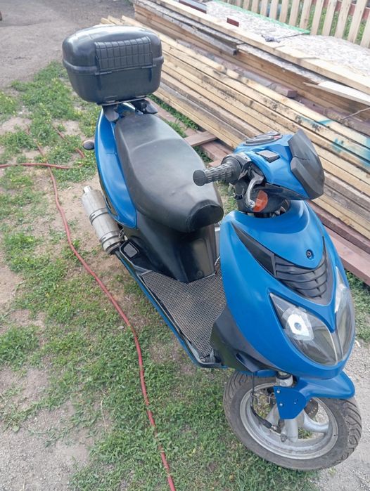 Скутер Racer Lypus