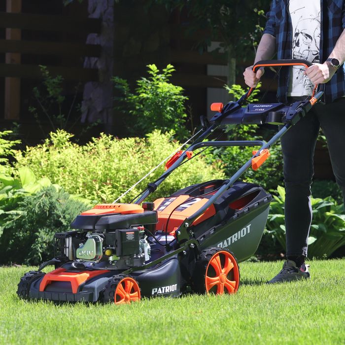 Газон уриш стрижка Газон косилка бензин +триммер