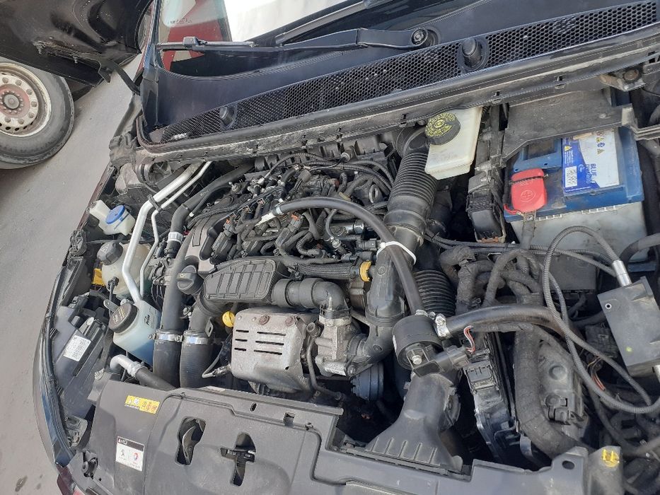 Peugeot 308.2015.euro6.1.2 benzina si GPL.stare f buna.VARIANTE + -