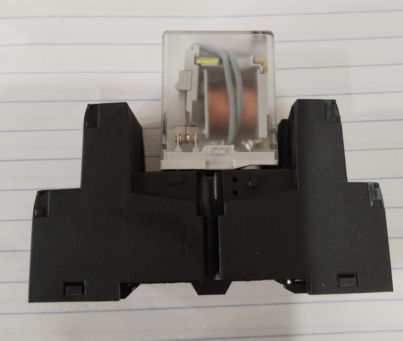 Продам реле relpol R3=2013=23=1220=WTLD