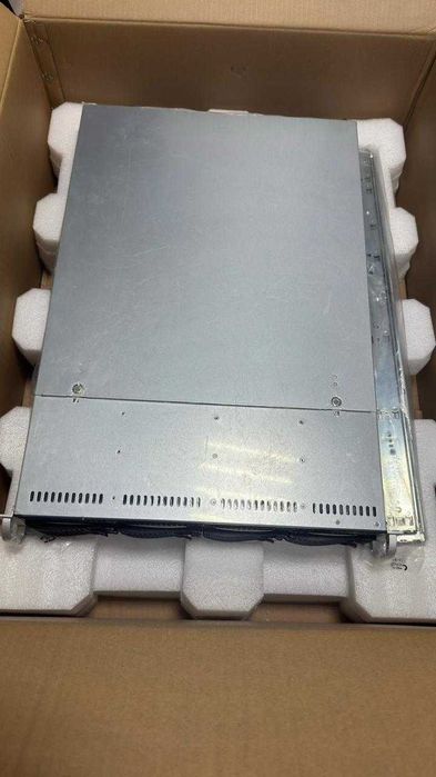 Продам Сервер Supermicro