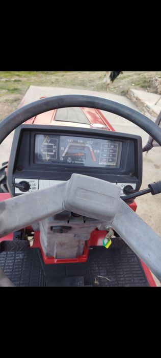 Японски трактор Mitsubishi MT16