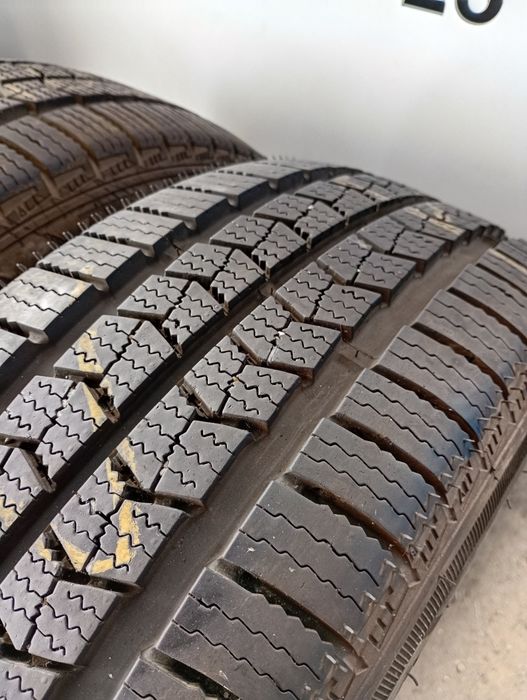 Топ състояние 2бр.215/60/16С  Nexen dot3119