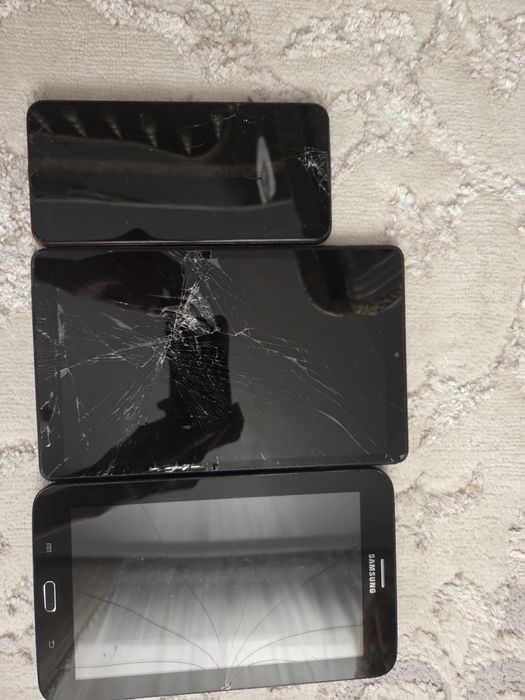 Продам ноутбук и телефон