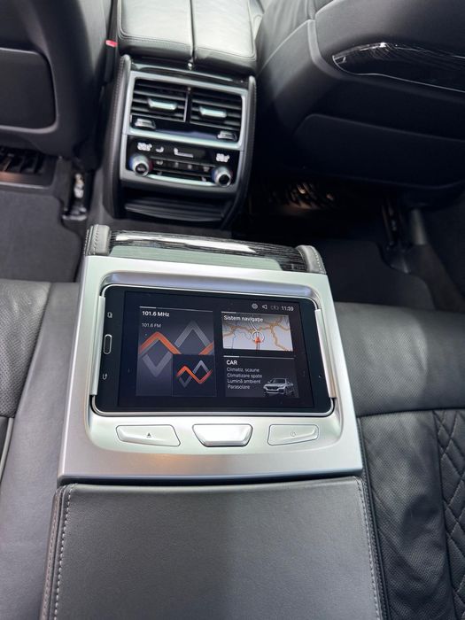BMW SERIA 7  BMW 730d  X-drive G11 Laser,Ventilatie, Trapa, Soft closse,  Carbon