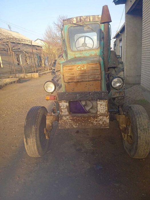 Трактор Т-40 сотилади