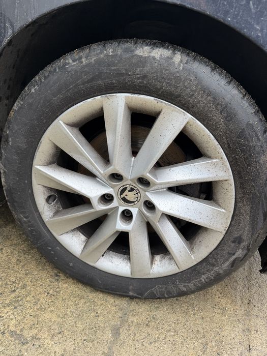 Шкода супърб 3 2.0тди дсг на части / skoda superb 2.0tdi dsg