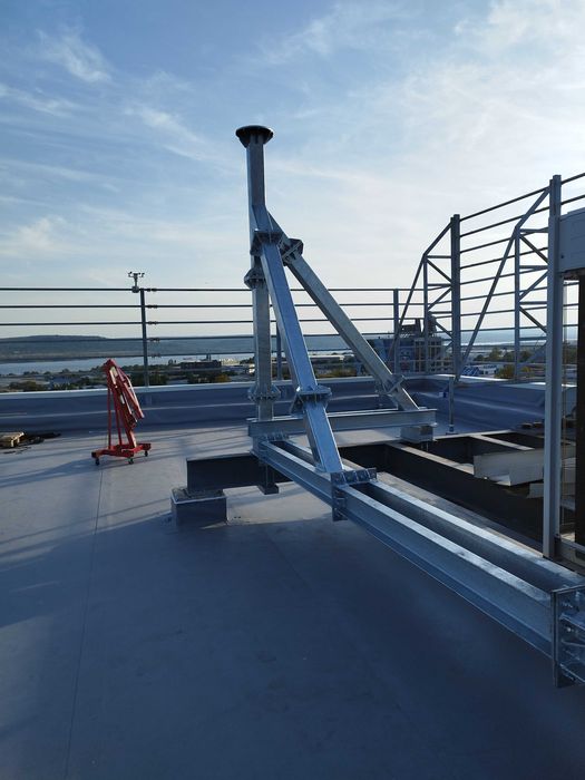 Метални конструкции, халета, навеси, козирки, огради, перголи, рязане