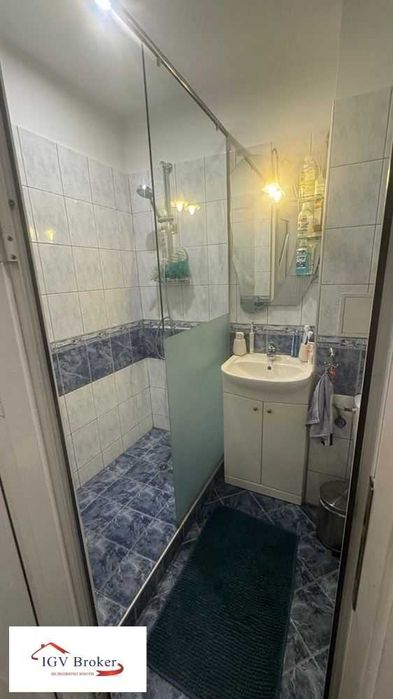 Продава се Тристаен апартамент в Разлог - 64 кв.м за 773 €/кв.м - Снимка #13