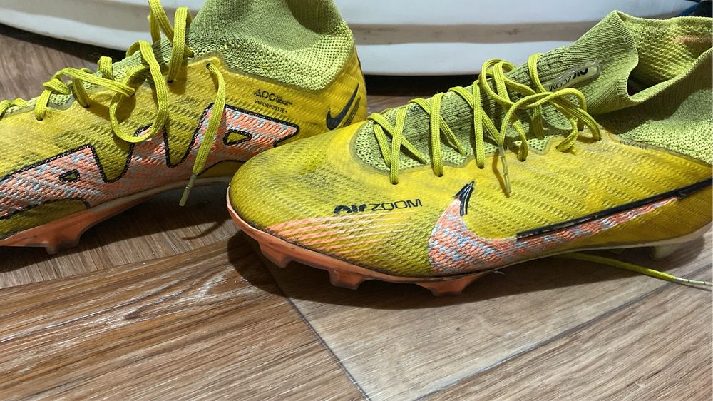 Продаю бутсы air zoom