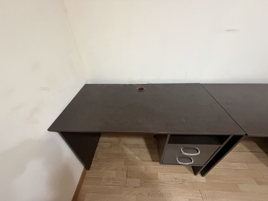 Офисный компьютерный стол