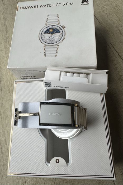 КАТО НОВ Huawei Watch GT 5 Pro Ceramic 42мм. ГАРАНЦИЯ