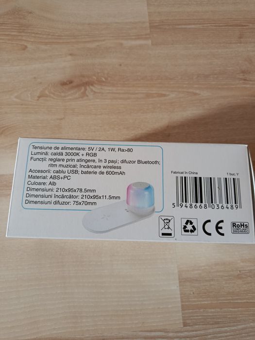 Boxa  cu încărcare telefon wifi