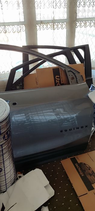 Equinox radnoy eshik va bagaj radnoy detallar bor