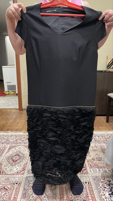 Женское Черное платье