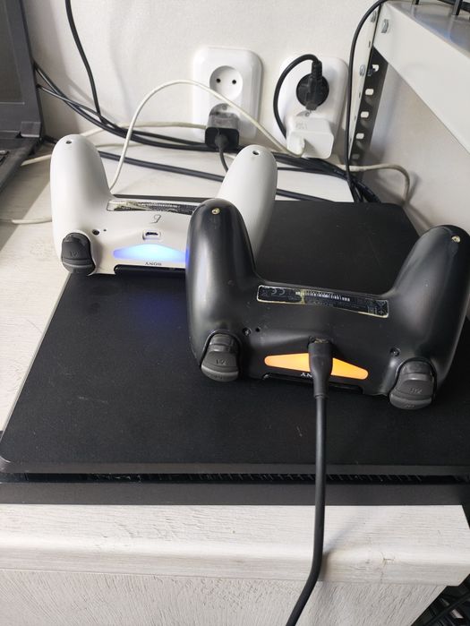 Playstation 4 slim 1 tb прошитая