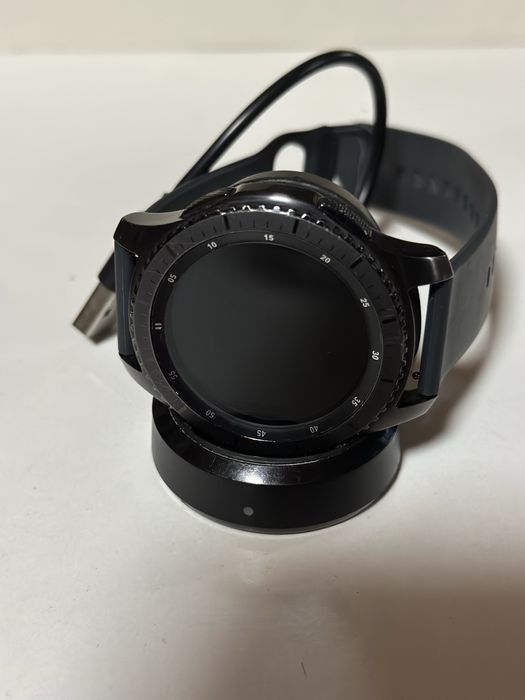 samsung watch S3 Sotladi idyal sostyanda