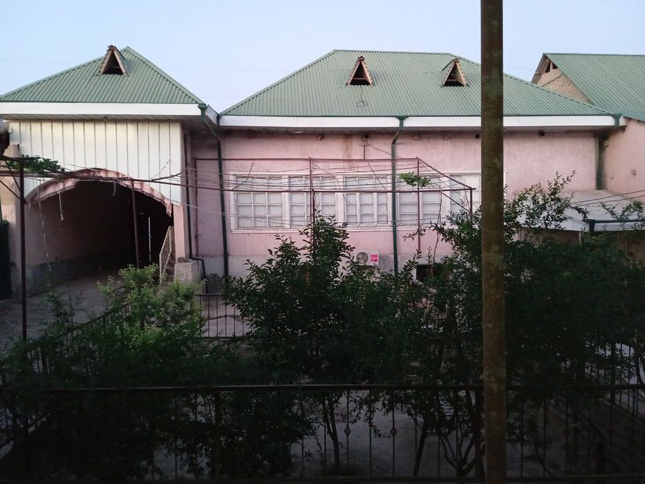 Ховли сотилади 2 этаж 2 корпус