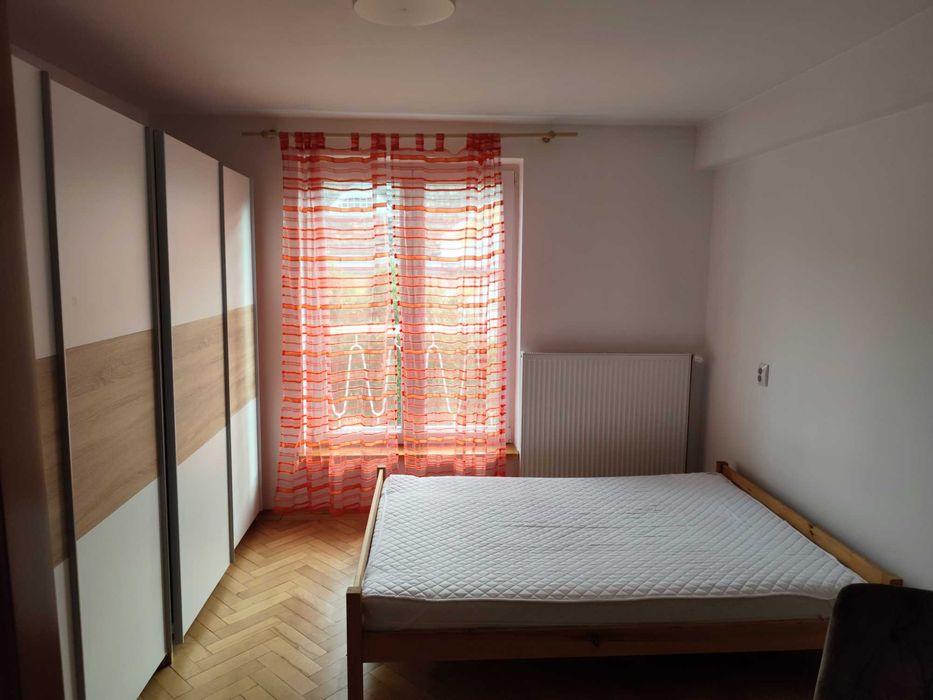 Apartament de închiriat, 2 camere + living cu bucătărie centru  str. Bolyai, Târgu Mures