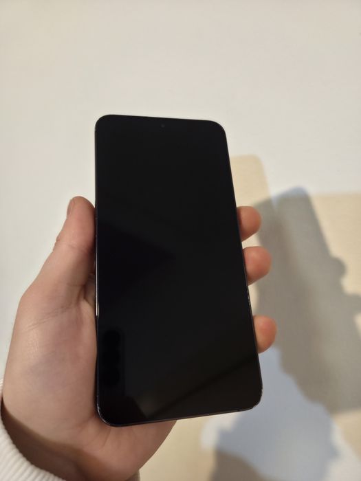 Vand Samsung Galaxy S23 Plus + 512gb