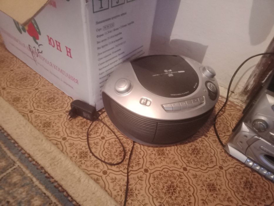 Продам магнитофон