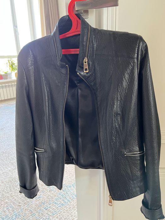 Продам кожаную куртку