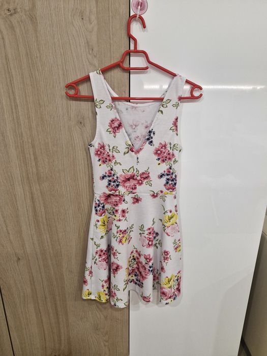 Rochie elegantă florală, spate Model V