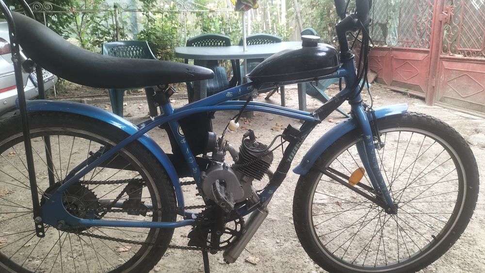 Vind Bicicleta cu motor.