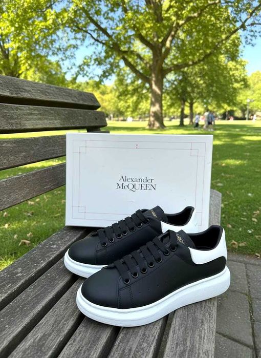 Adidasi Alexander Mc Q u e e n Negru-Alb - Full Box Piele