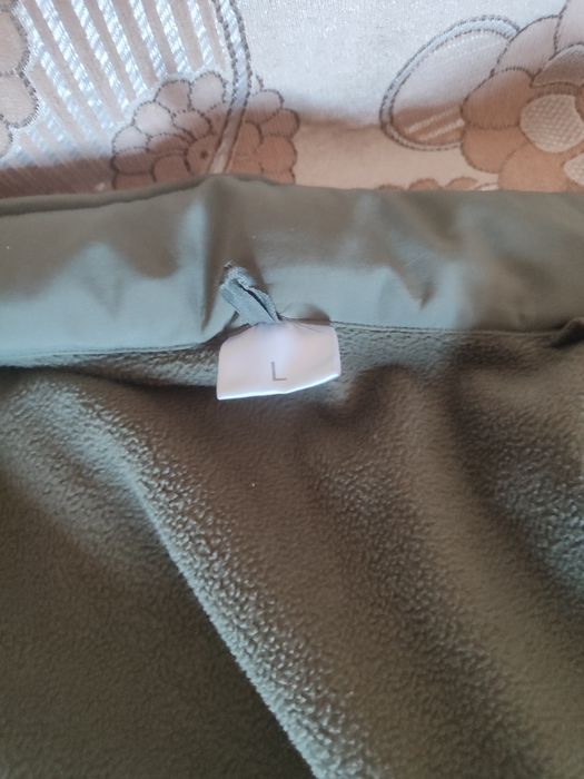 Продам куртку-ветровку