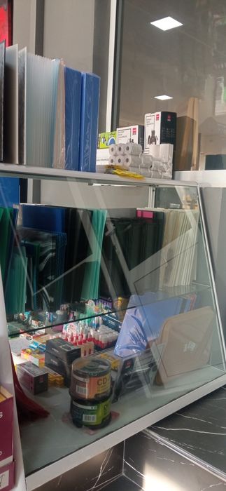 Стеллажи, стеклянные