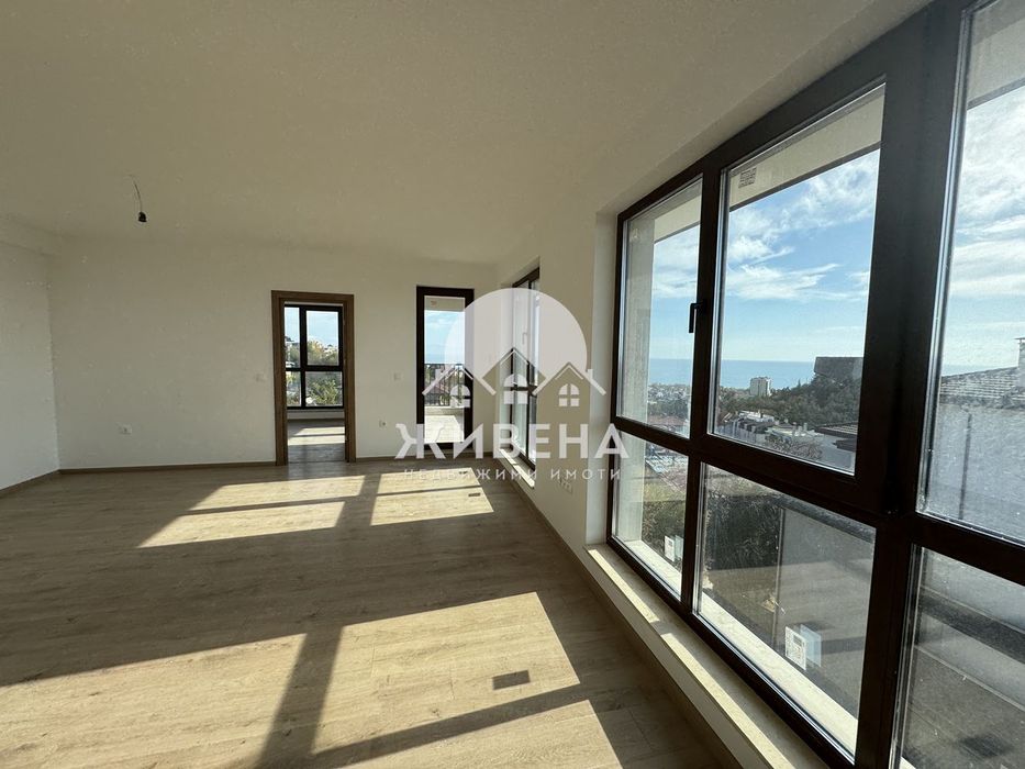 Продава се Тристаен апартамент в Варна, Бриз - 108 кв.м за 1322 €/кв.м - Снимка #2