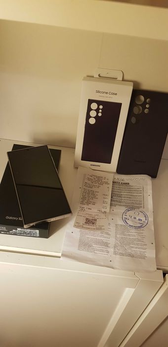 Samsung 24 ultra 512 gb чисто нов,взет днес от технополис.