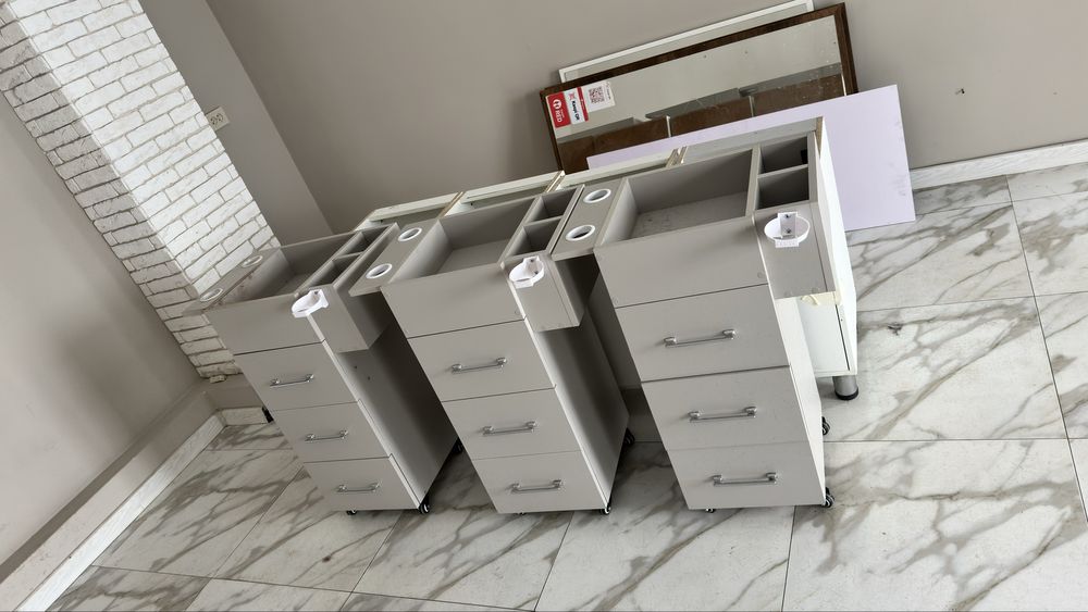 продаётся САЛОННЫЙ оборудование