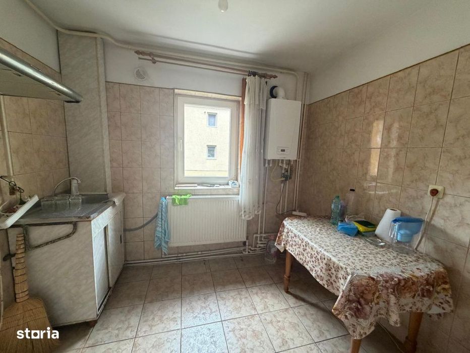 Apartament 3 camere , 2 bai , etaj intermediar , Radauti