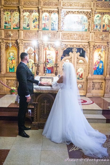 Vand rochie de mireasa