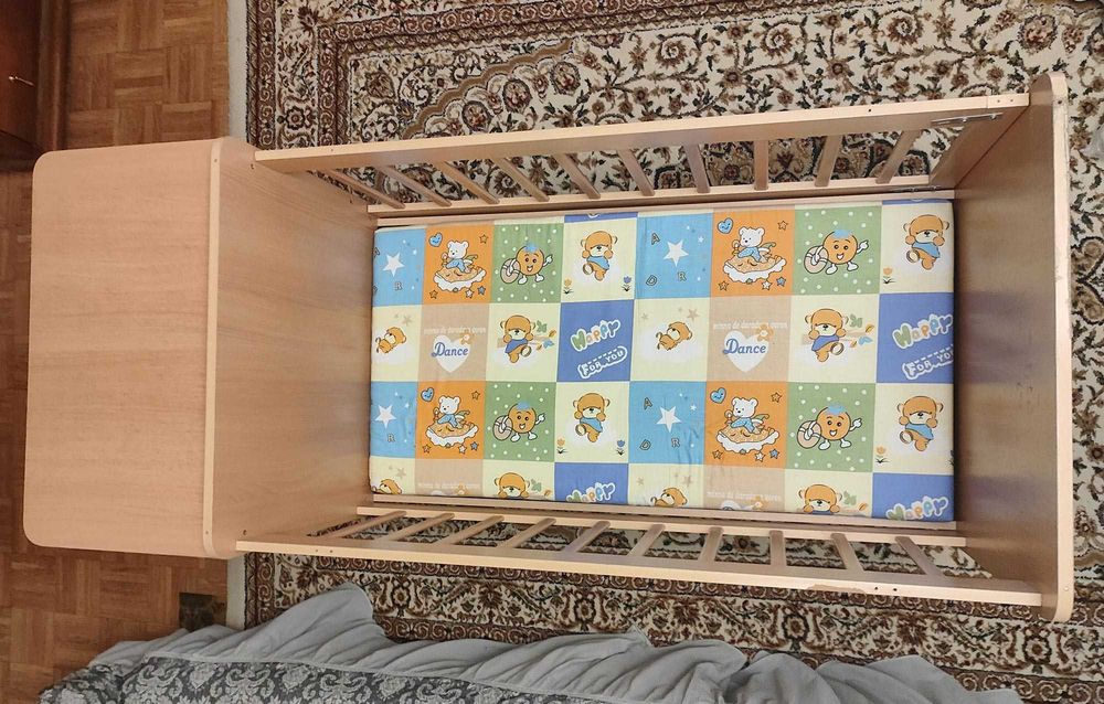 Детская кровать с люлькой и ящиками