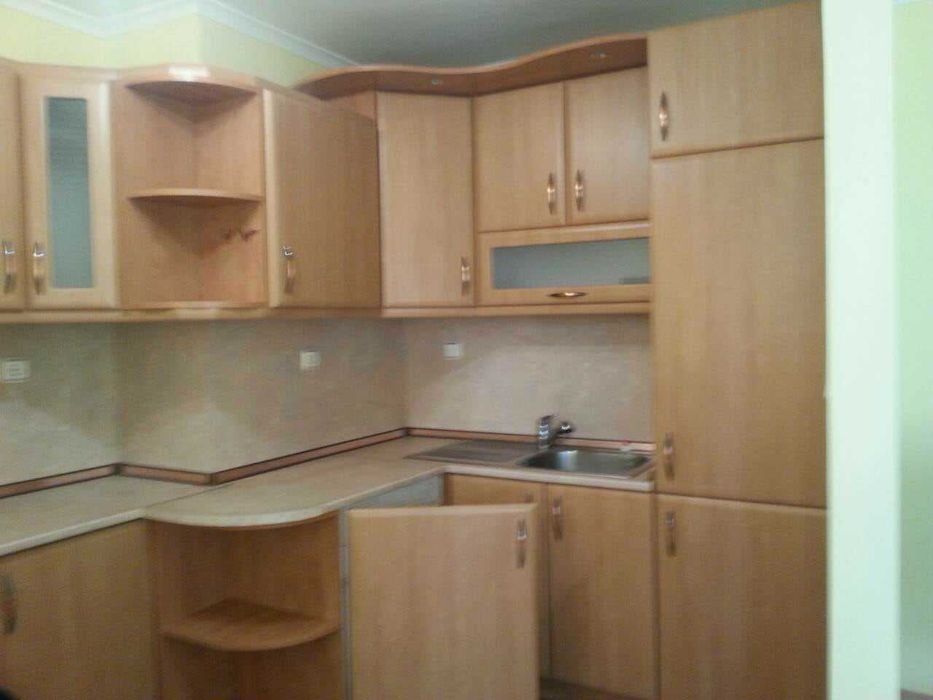 Дава се под наем Двустаен апартамент в Пловдив, Гагарин - 58 кв.м за 270.3 € - Снимка #2