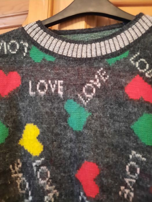 Pulover dama cu inimioare mărimea 48