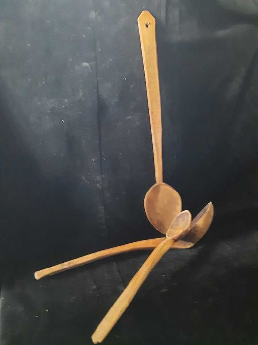 3 linguri decorative din lemn