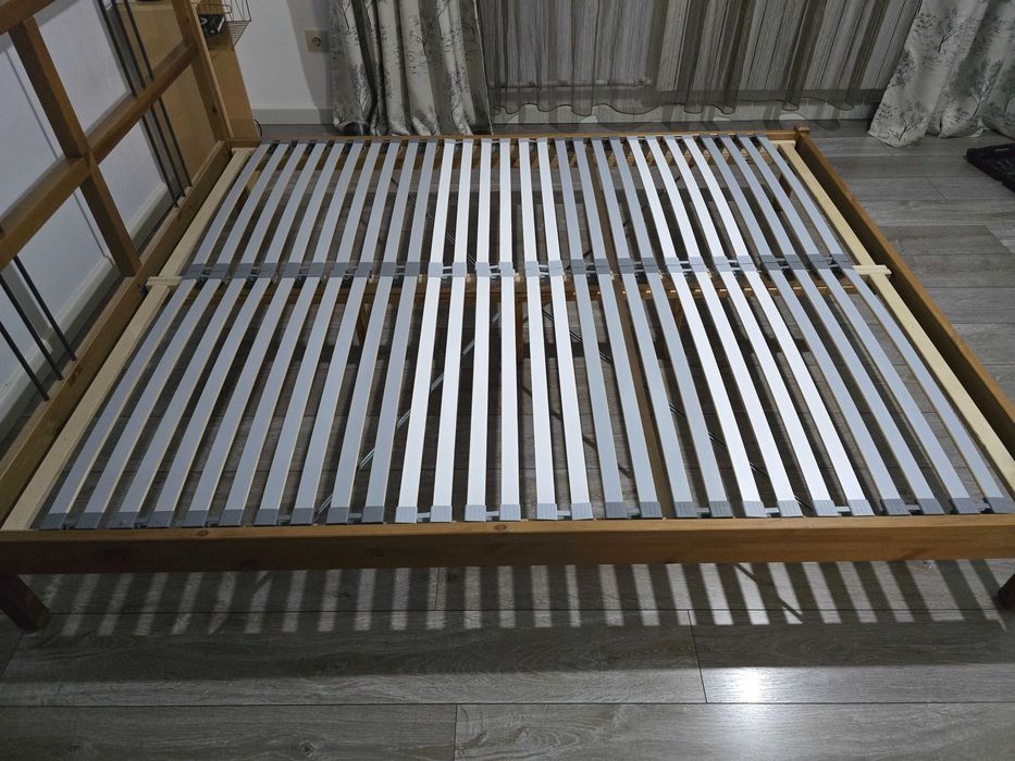 Кровать двуспальняя