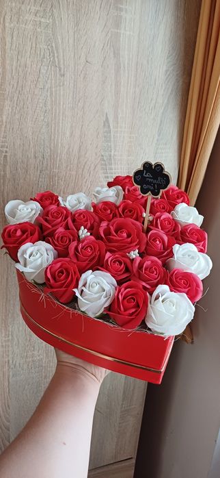 Ornamente trandafiri de săpun