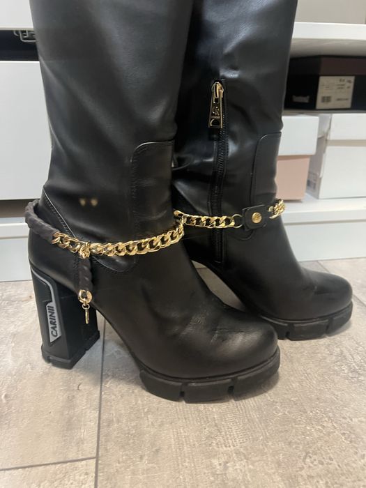 ЕСТЕСТВЕНА КОЖА чизми Carinii 40 номер