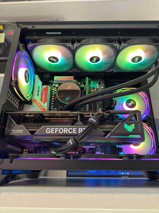 PC Gaming Ryzen 7 9800X3D/32GB DDR5/ SSD 1TB/RTX 4070Ti /Garantie/TVA!