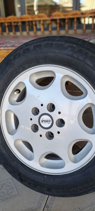 Диски на летней резине. Мерседес..